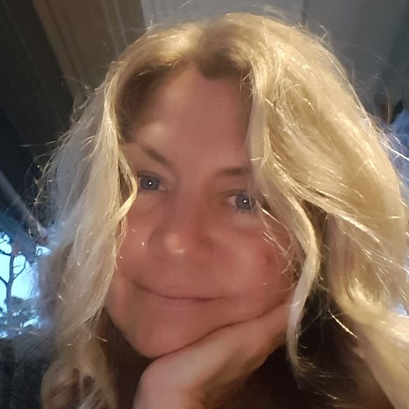 Meet your Posher, Candy - Picture 1 of 1